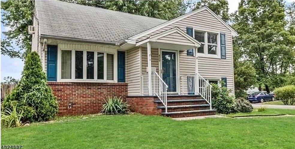 429 Charles St, Iselin, NJ 08830 - photo 1