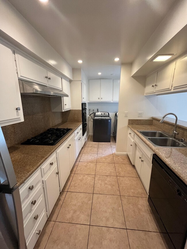 515-523 W Duarte Rd, Arcadia, CA 91007