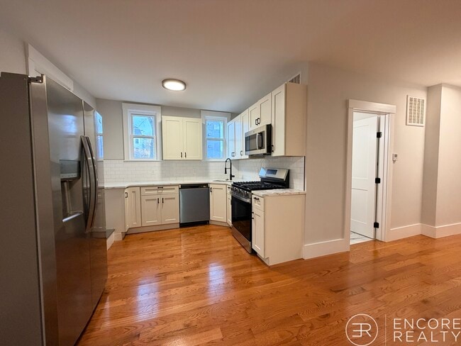 349 Sumner St unit 118 Marginal St, Boston, MA 02128 - photo 2