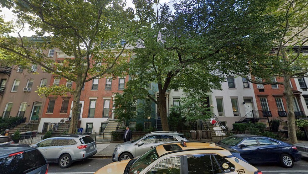 328 E 30th St unit 1, New York, NY 10016 - photo 1