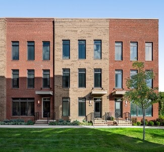 506 Riverfront Ln, Columbus, OH 43201