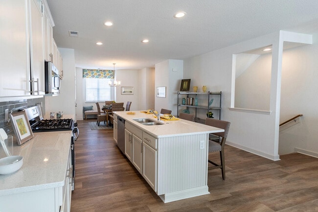 105 Serene Rd unit 101, Suffolk, VA 23435 - photo 2