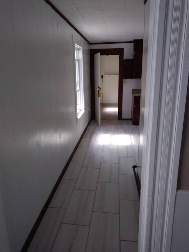 21 Pleasant St Unit 2, Upton, MA 01568