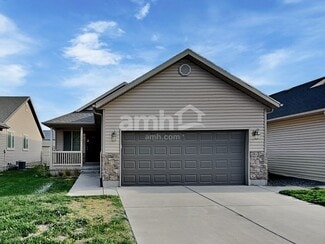 1604 E Shadow Dr, Eagle Mountain, UT 84005