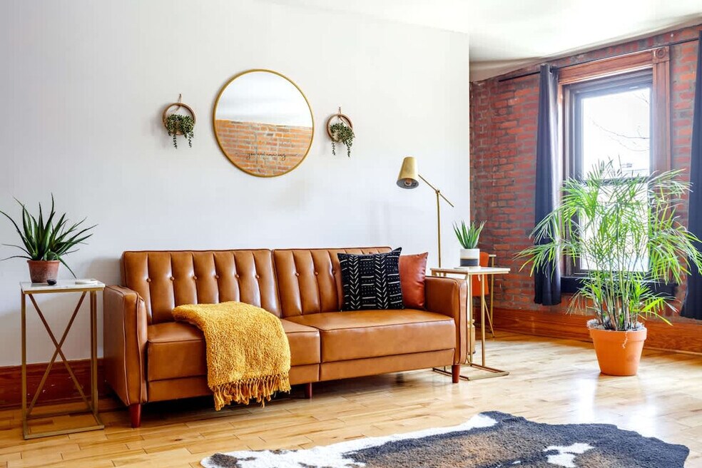 1180 N High St unit ID1265615P, Columbus, OH 43201 - photo 1