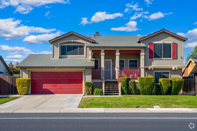 Find your forever home in East Lathrop.