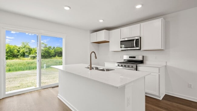 431 Fry St, Hebron, IN 46341 - photo 4