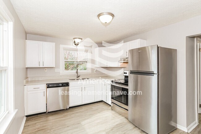 4222 Myrtle Ave, Cincinnati, OH 45236 - photo 5