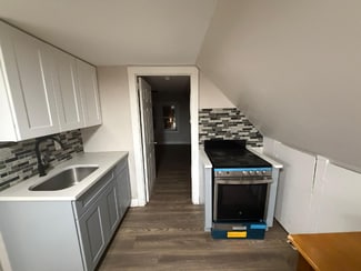 12 Grain St Unit 3, Newark, NJ 07103