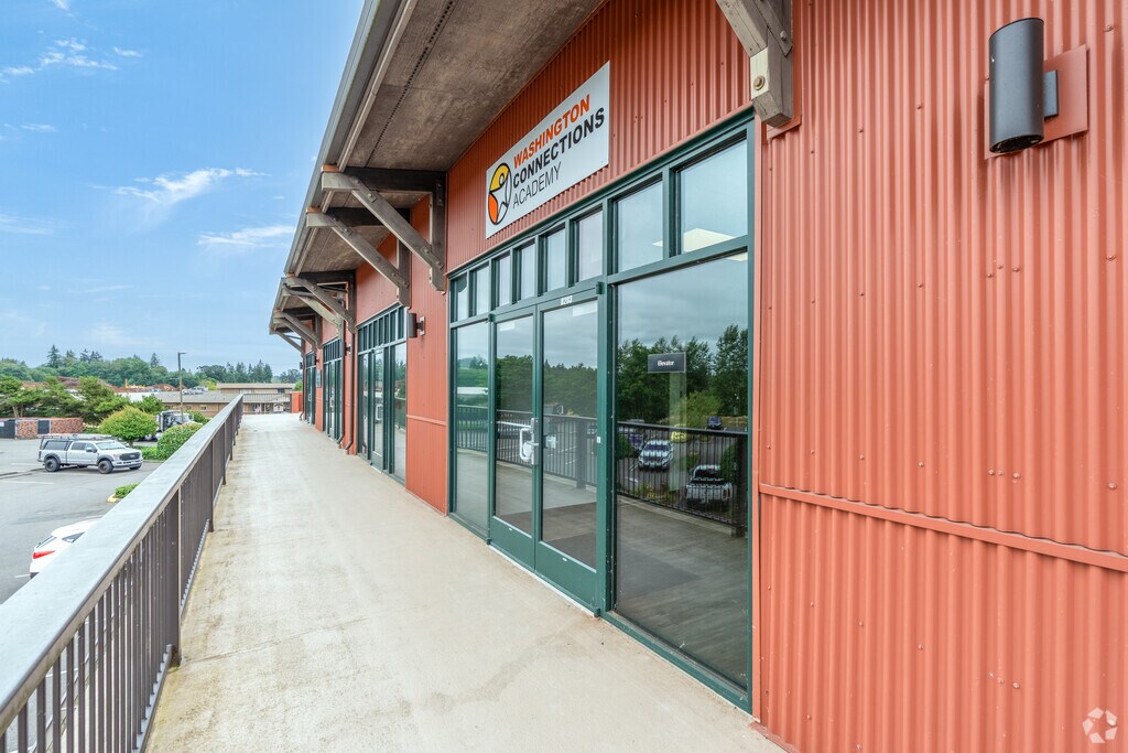 Pacific Northwest Connections Academy serves grades 1-12.