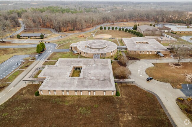 Woodruff Elementary School promotes children to reach their full academic potential.