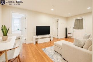 66 Egmont St Unit 1, Brookline, MA 02446