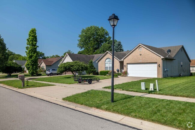 New traditional designs make up much of the housing stock in Rosedale-The Oaks.