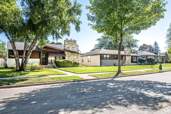 Distinct ramblers are a common style of home found in Diamond Lake.