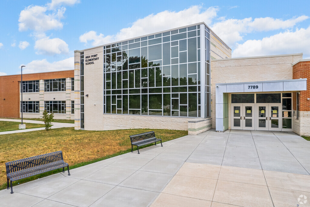 Entrance to High Point Elementary School.