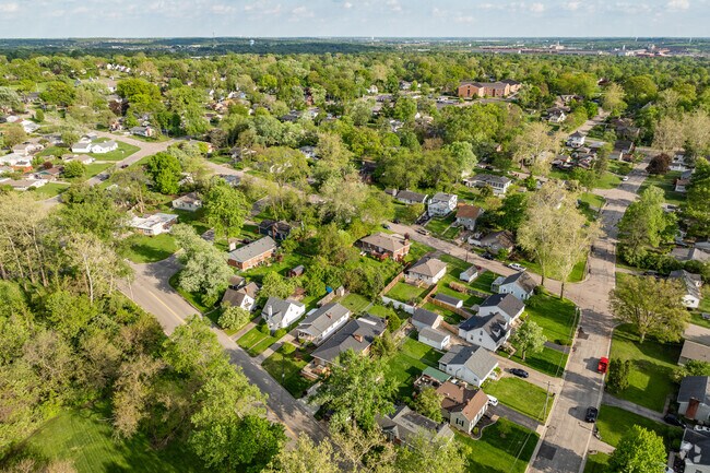 El Dorado-Williamsdale is centrally located among Middletown's parks and schools.