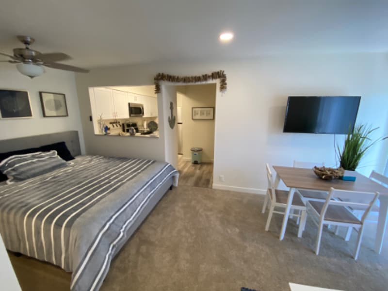 1337 Caminito Gabaldon unit H, San Diego, CA 92108 - photo 1