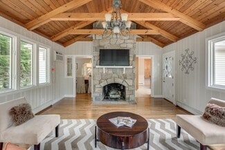 137 Shade St, Lexington, MA 02421