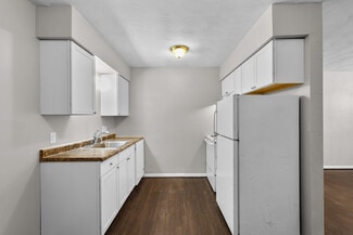 3334 Pleasant Grove Rd, Lansing, MI 48910