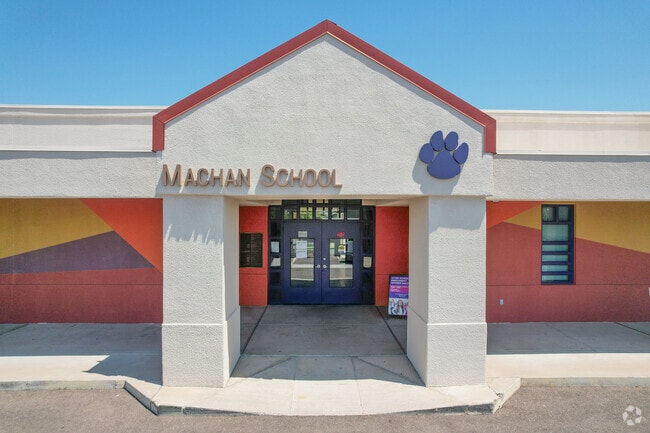 William T. Machan Elementary is located in central Phoenix offers an after school program.