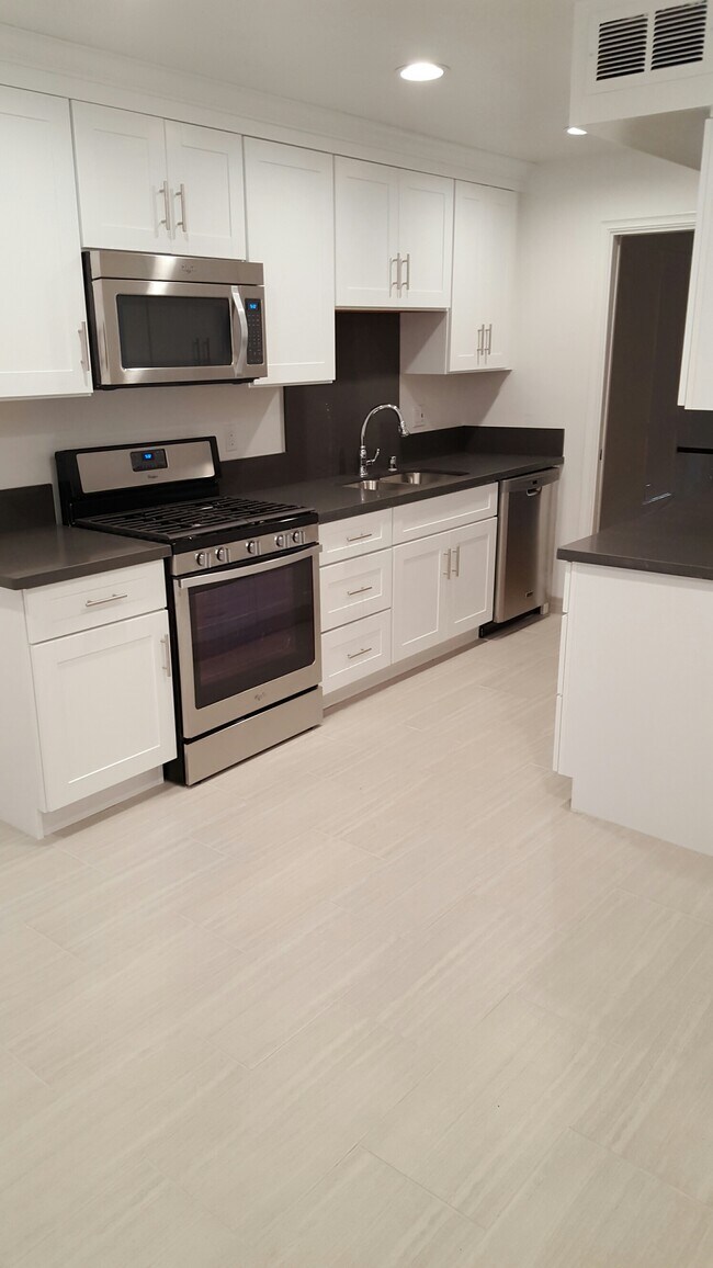 1830 Kelton Ave Unit 5, Los Angeles, CA 90025