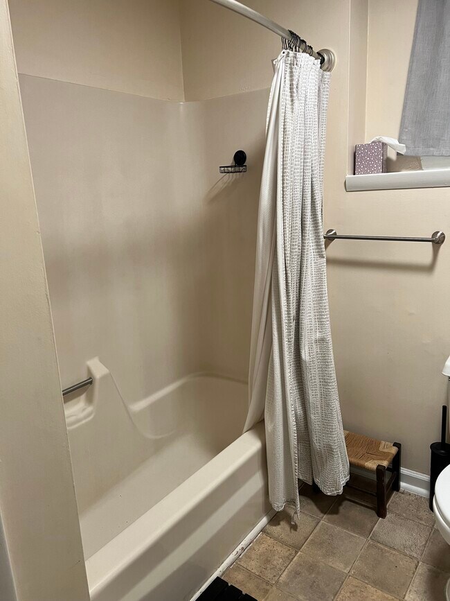 88 Kriskarli Dr, Hartford, VT 05001 - photo 7