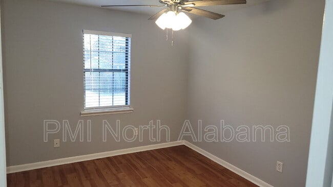 1221 Grant St SE unit 2, Decatur, AL 35601 - photo 6