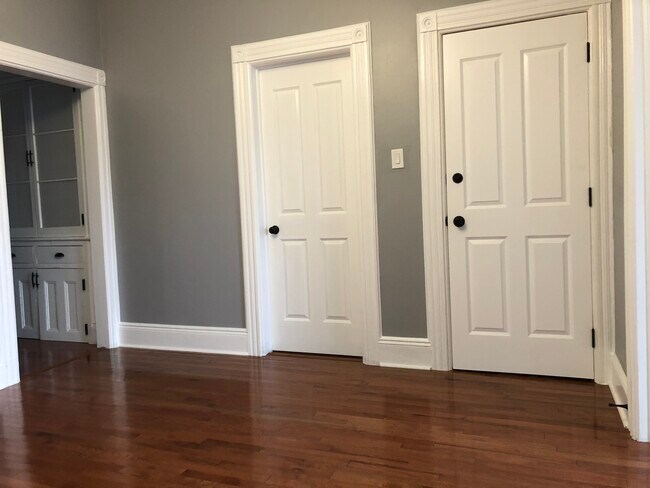 35 Charles St unit 2, Jersey City, NJ 07307 - photo 4