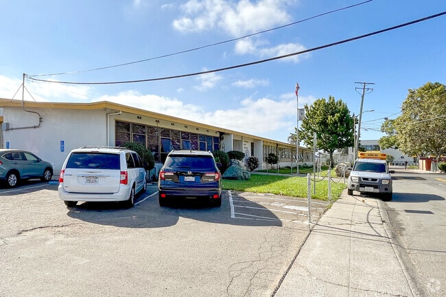 Madison Park Academy (TK-5) offers plenty of fun after school activities in Sobrante Park.