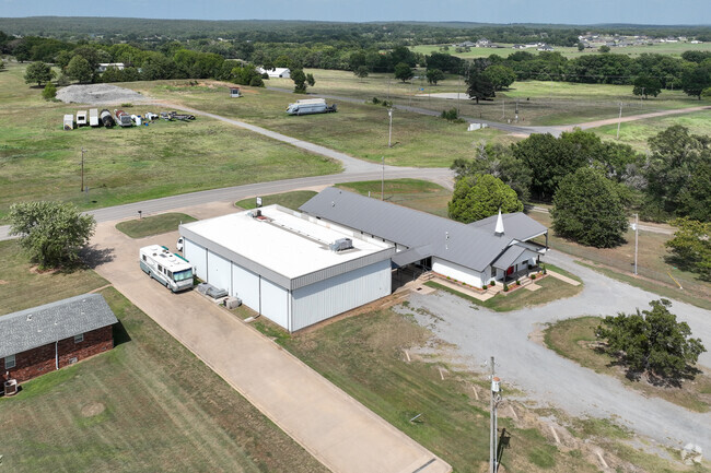 Fort Gibson Christian Academy sits at the edge of Fort Gibson near farm country.