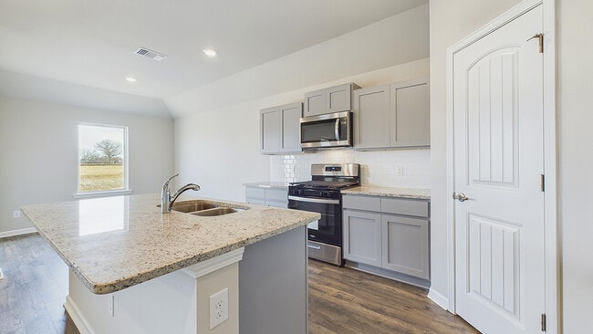 300 Oak Heights Dr, Duson, LA 70529 - photo 3