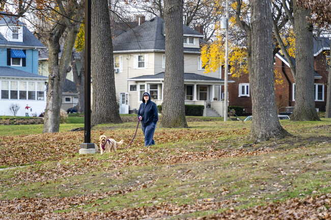 The Loomis neighborhood locals enjoy extensive walking paths.