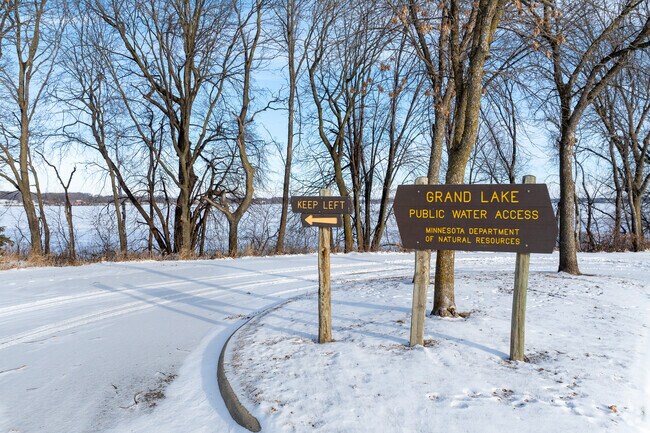 Grand Lake sign marks the entrance to the lakeside area.