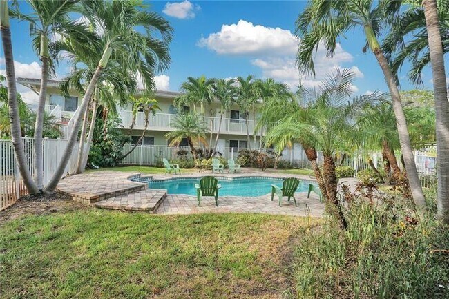 1424 Holly Heights Dr unit 5, Fort Lauderdale, FL 33304 - photo 3