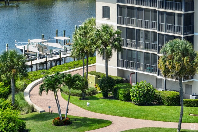 Residents frequently stroll along Jonathan's Landing's Intracoastal paths.