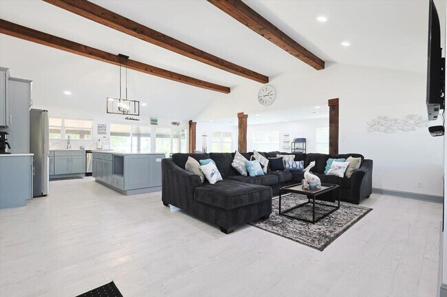 9884 Cherokee Trail unit ID1019608P, Quinlan, TX 75474 - photo 2