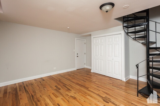 800 W Cornelia Ave unit 110, Chicago, IL 60657 - photo 6