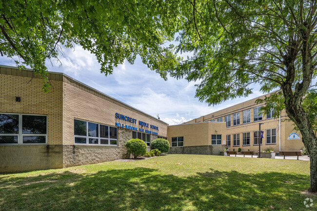 The student-teacher ratio at Suncrest Middle School is 12 to 1.