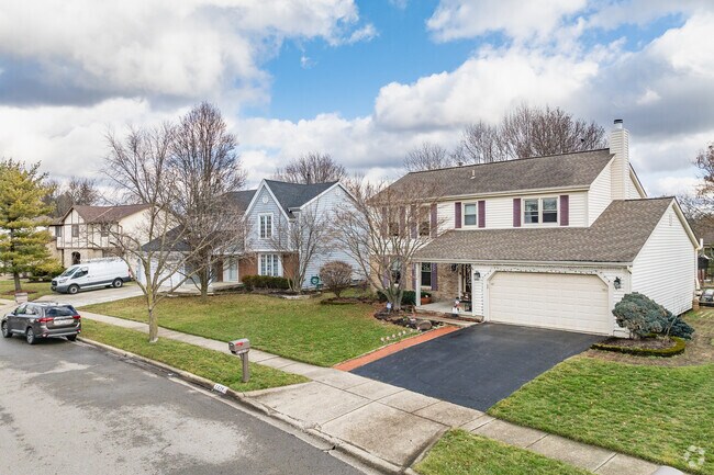 Traditional style homes from the early 2000s are common in Brookside Colony.