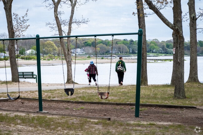 Spend a delightful day at Warwick City Park, where you can enjoy views of the bay in Greenwood.