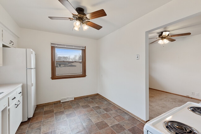 3622 S 77th St, Milwaukee, WI 53220 - photo 7