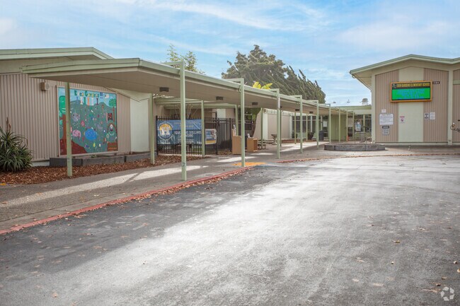 Eden Gardens Elementary School in Hayward gets a C+ on Niche.