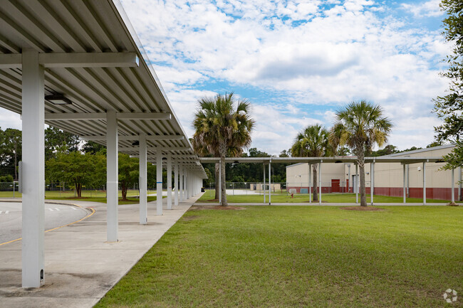 Student pickup at Pulaski Elementary in Savannah, GA.