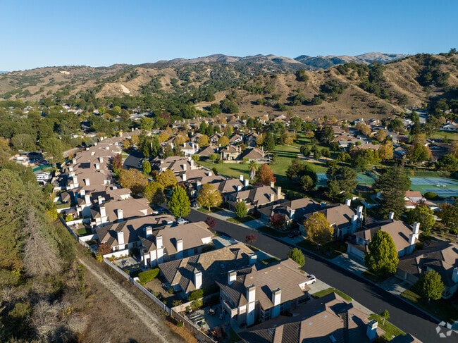 Newer homes sit on compact lots in Corral de Tierra.
