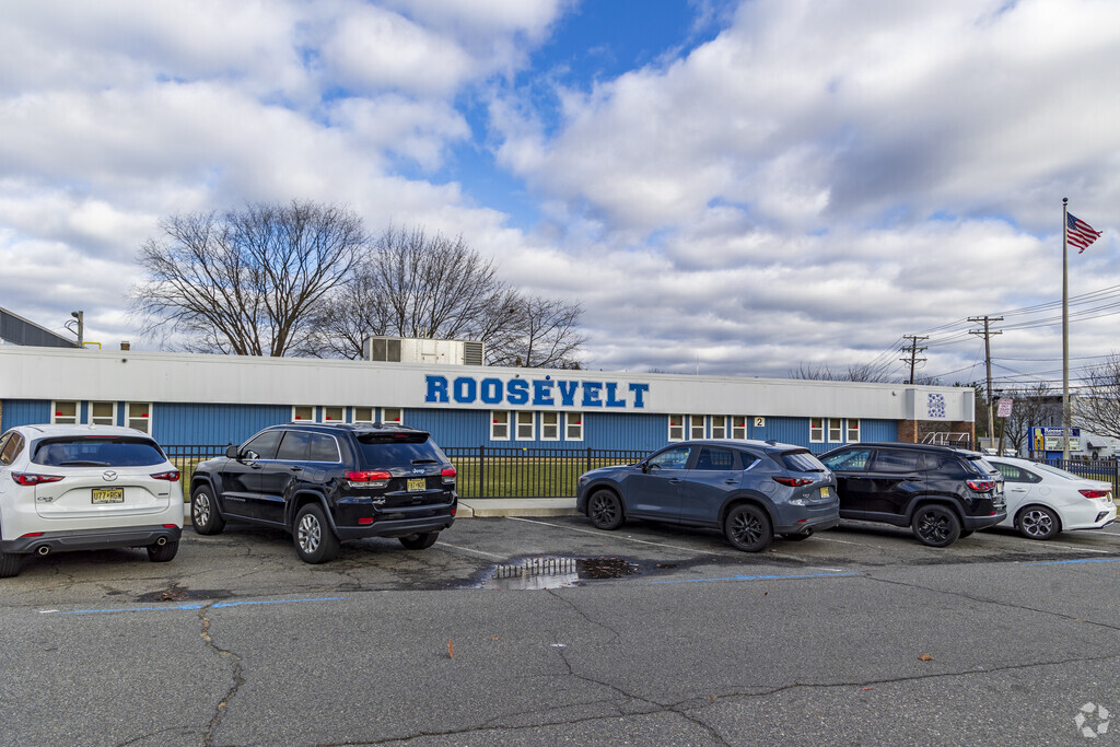 Roosevelt Elementary School serves students living in Lodi.