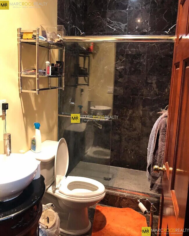 9 Strathmore Rd unit 4, Brookline, MA 02445 - photo 5