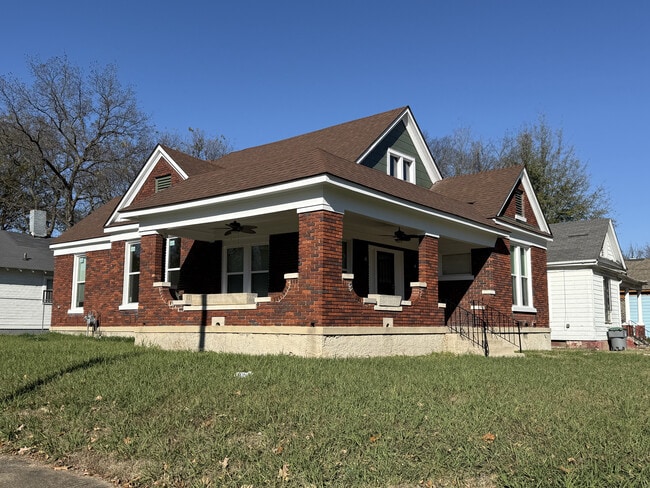 1371 Ridgeway St, Memphis, TN 38106 - photo 5