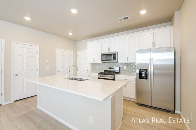 20982 E 66th Ave, Aurora, CO 80019 - photo 6