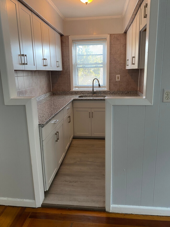 37 Mavis St Unit 2, Pawtucket, RI 02860