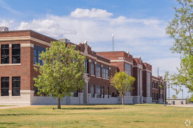Perryton Junior High is a quality school located in Perryton area.